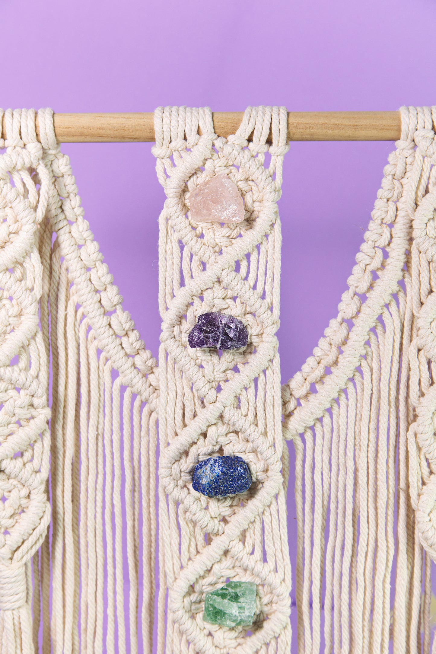 Macrame su kristalais