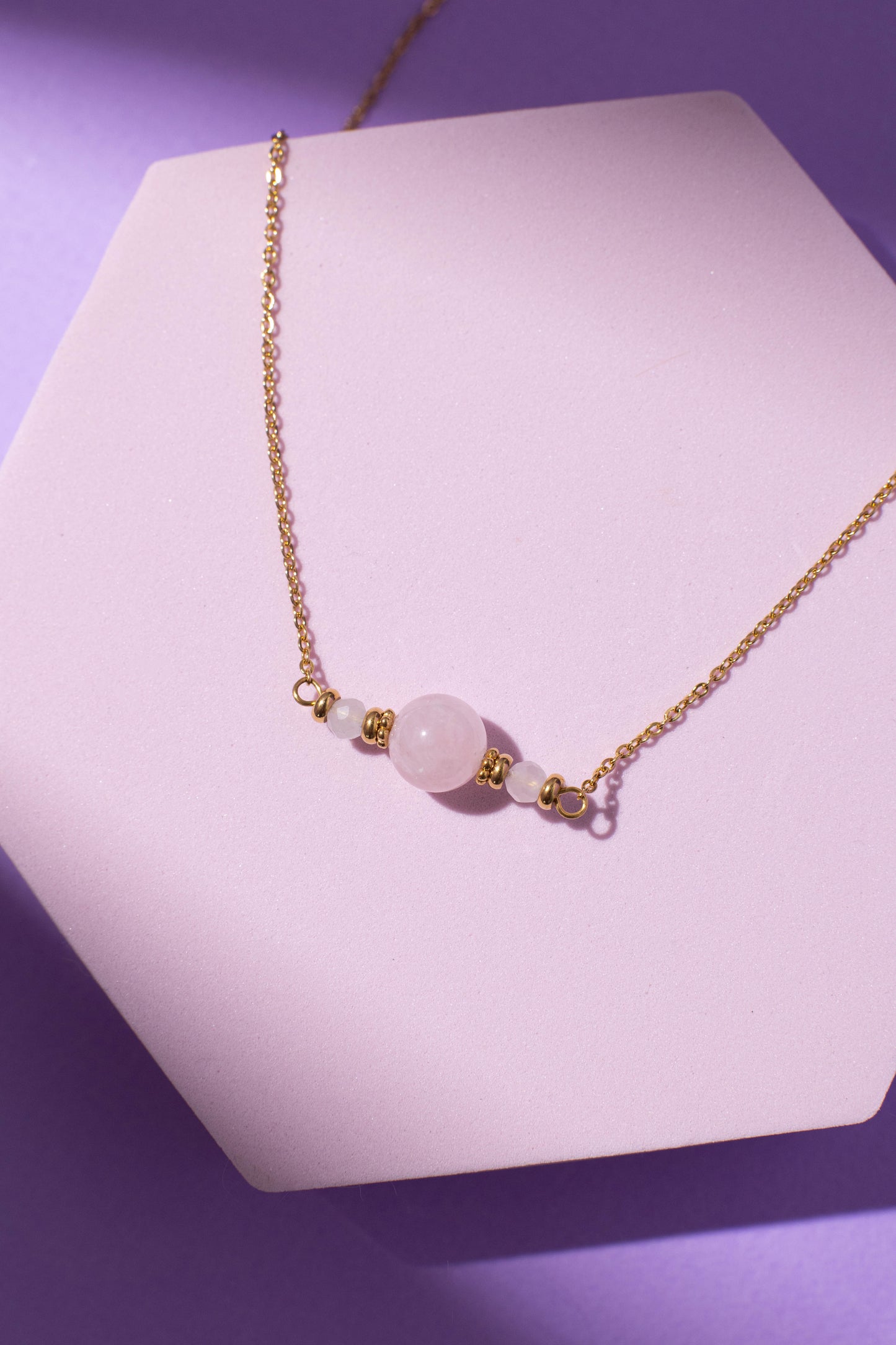 NAUJIENA! Kaklo papuošalas su rožiniu kvarcu (45 cm)