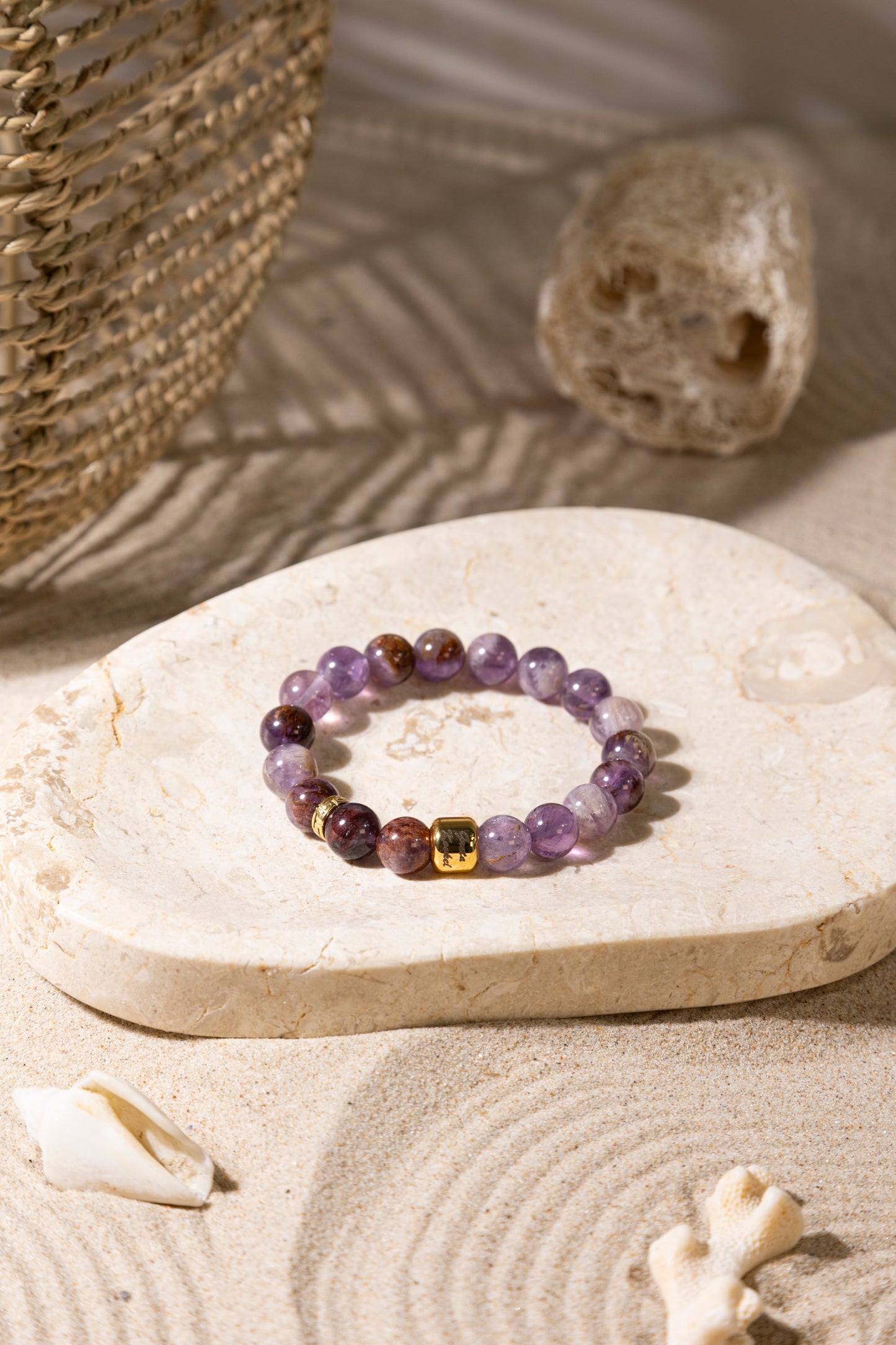 Ametistas su goetito inkliūzais